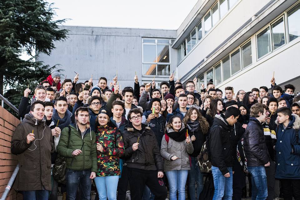 flash mob malignani je suis charlie arturo malignani chi form 1